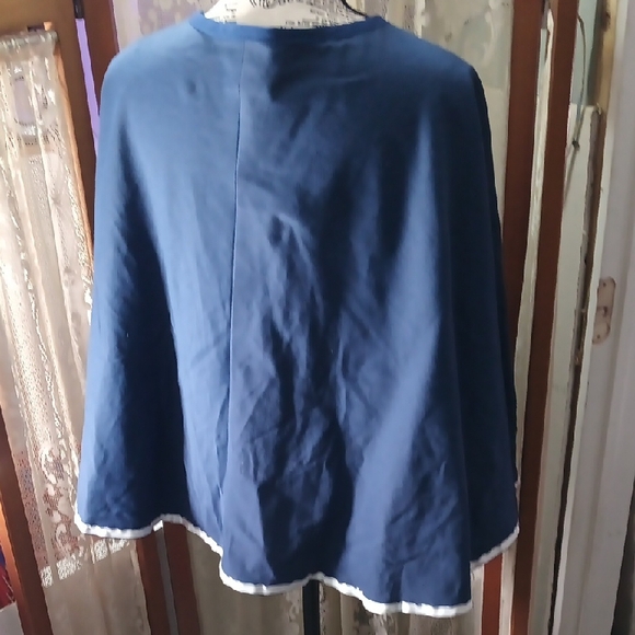 Navy Blue Dicken's Winter Carnival Women's S/M Cape with White Trim - Picture 3 of 3